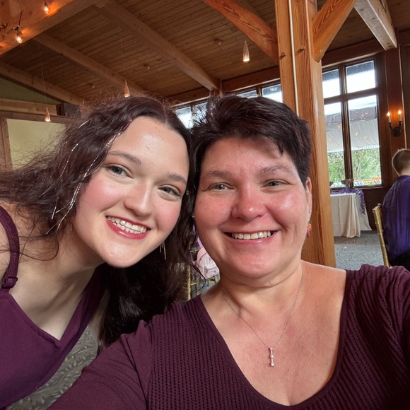 Meet your Posher, Meredith. - Picture 2 of 2